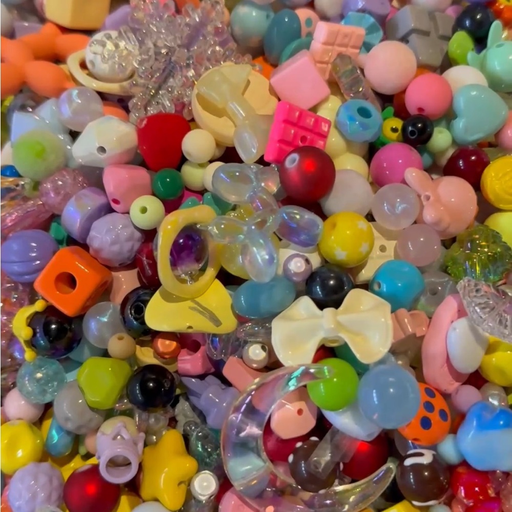 Bead mixes for DIY Craft&Jewelry marking assorted Beads for creative Projects